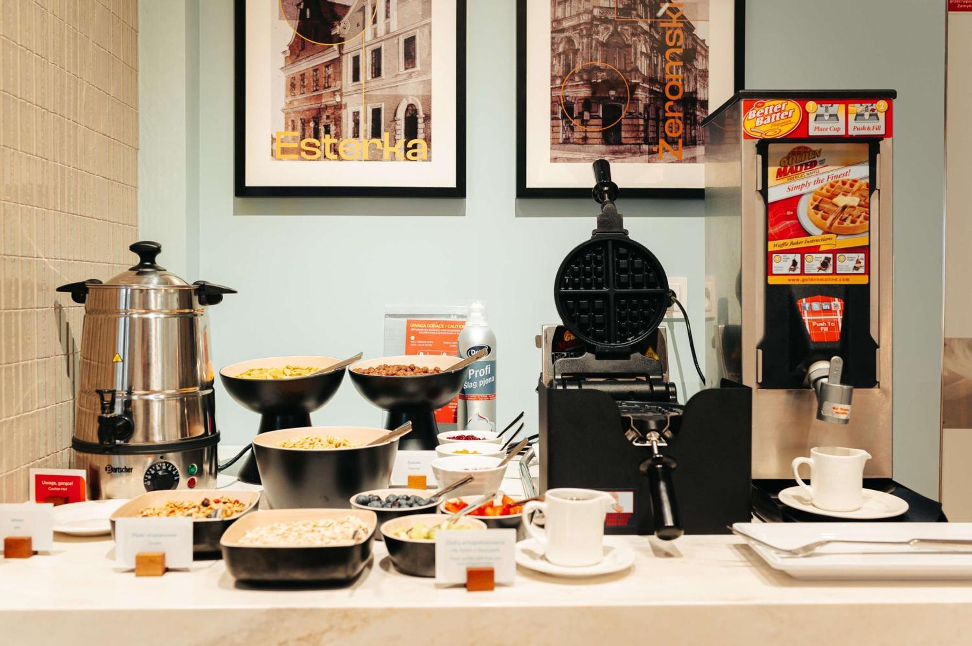 Hilton Garden Inn ראדום מראה חיצוני תמונה