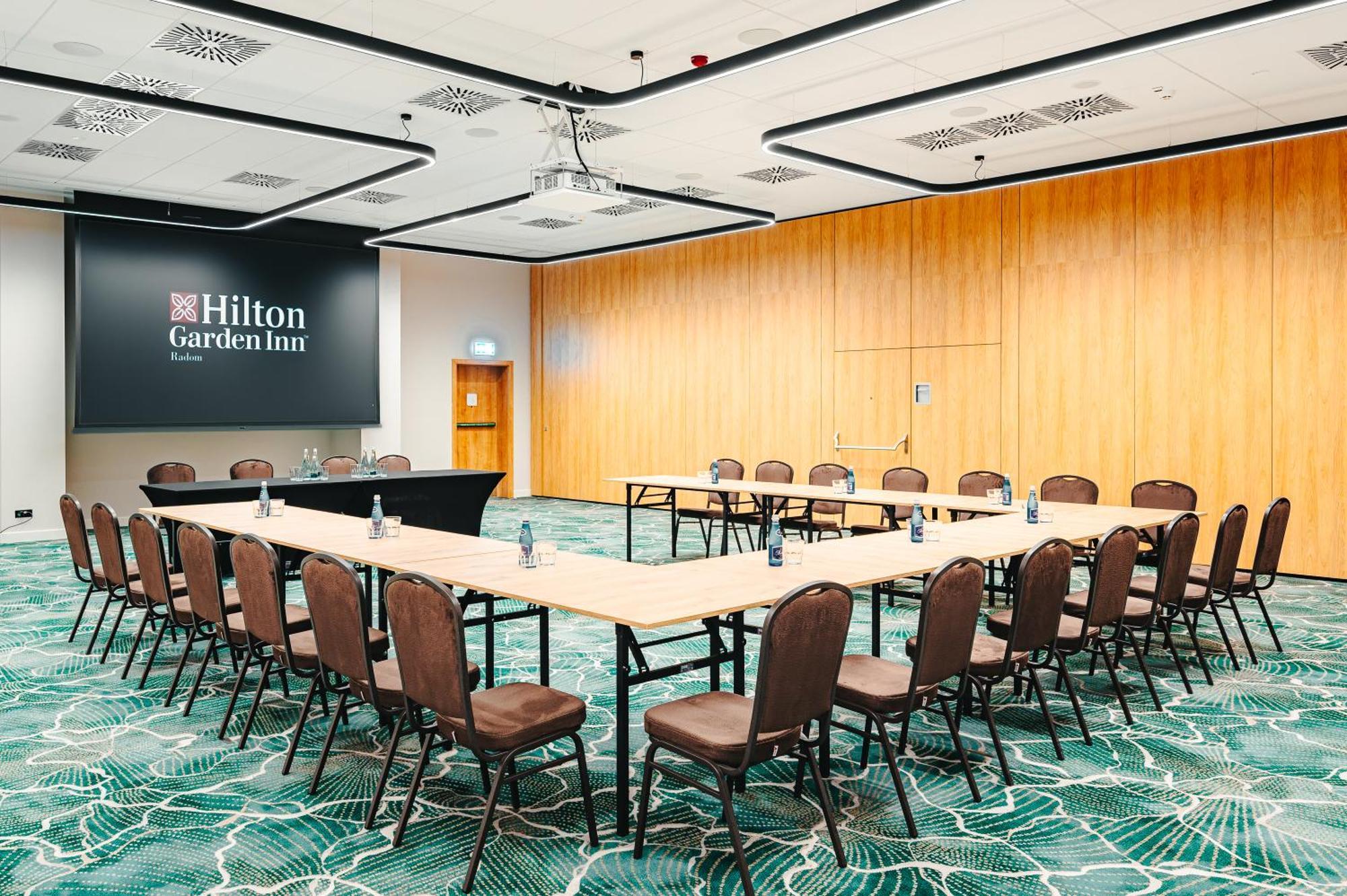 Hilton Garden Inn ראדום מראה חיצוני תמונה