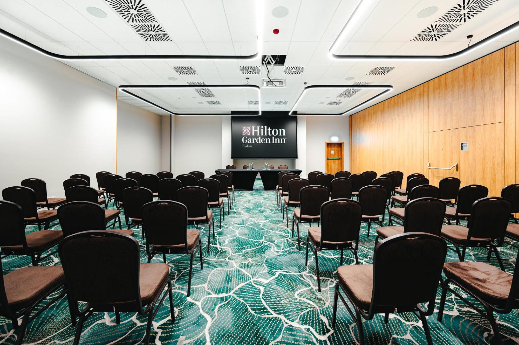Hilton Garden Inn ראדום מראה חיצוני תמונה